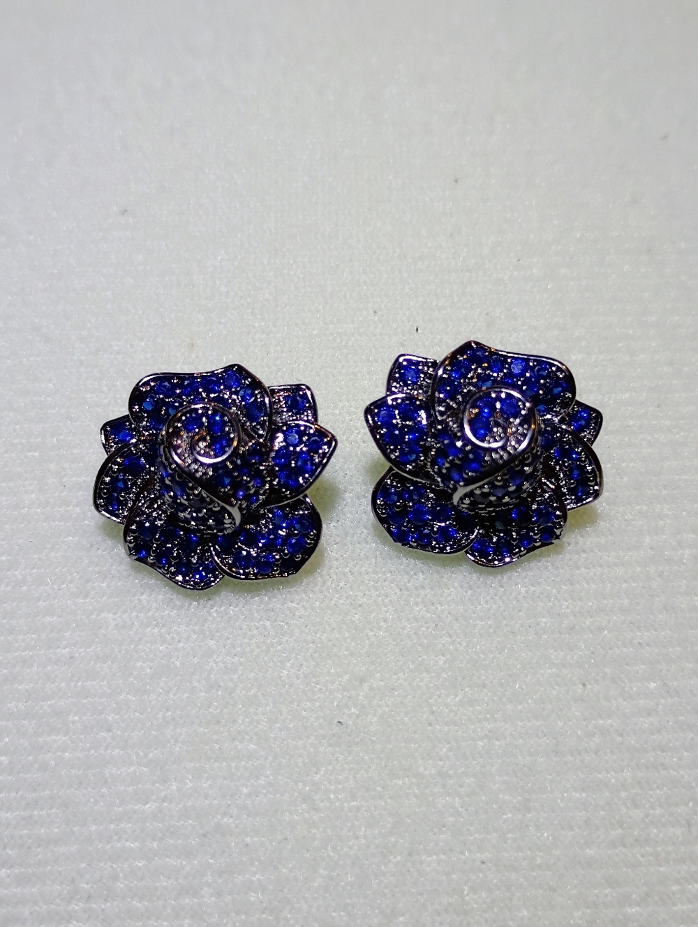 New Elegant Women's Rose Flower Stud Earrings with Blue CZ'S